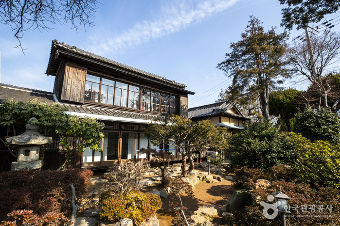 일제강점기 군산에서 포목점 운영하던 일본인이 거주하던 신흥동 일본식 가옥