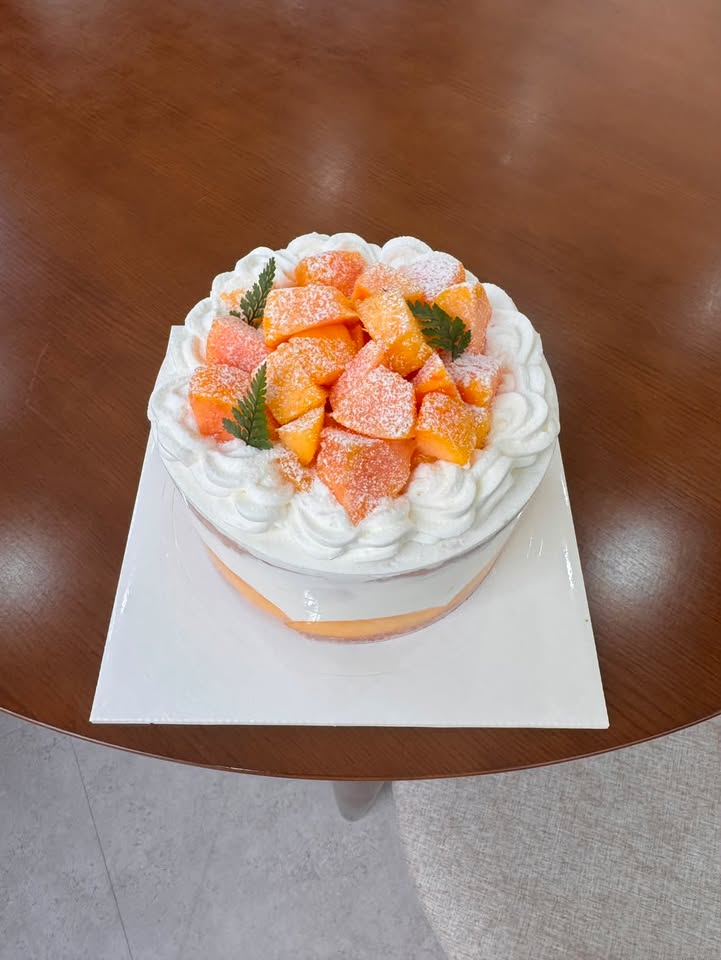 김포 한강신도시 카페 베이커리 소랑 계절 생과일 우유생크림케이크